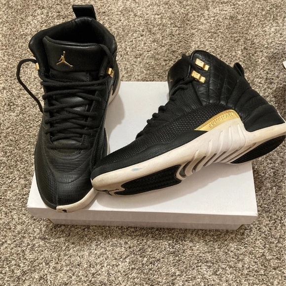 Jordan retro 12s. Black, white, gold. Size 8 in women - Picture 1 of 3